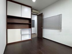 Midview City (D20), Factory #461293281